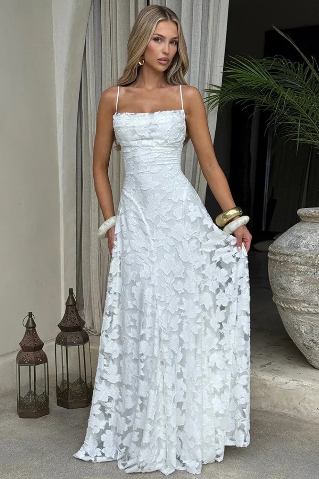 Women Spaghetti Strap Lace Up Backless Floral Jacquard Formal Maxi Dress – Refined Occasion Style – Claret – XS