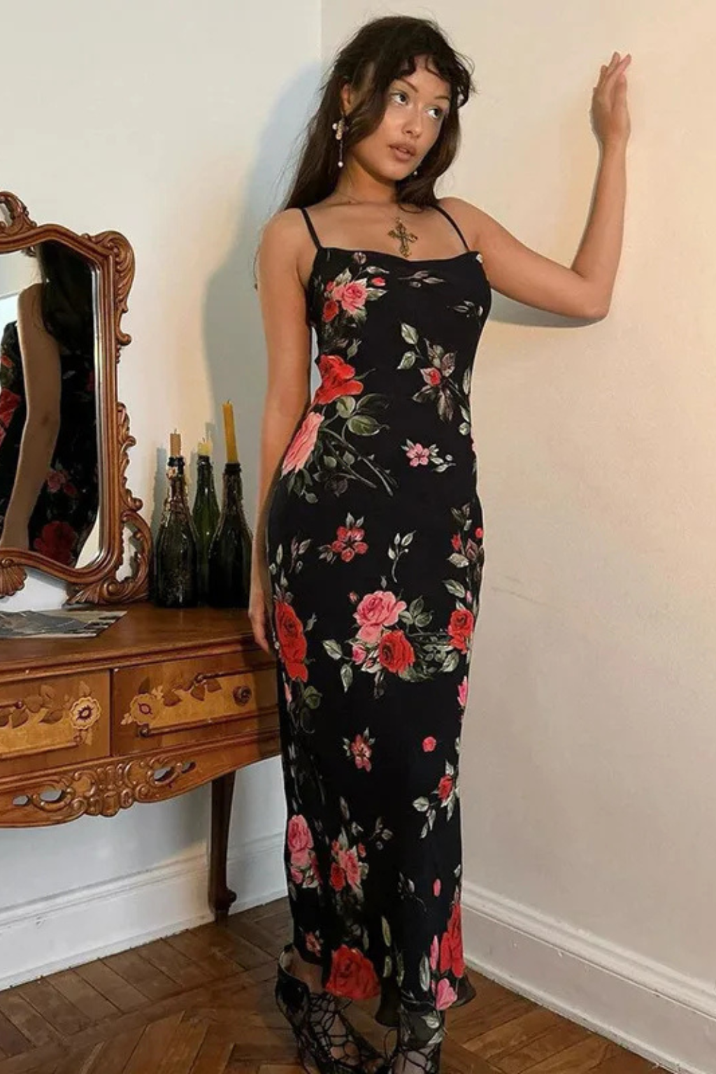 Women Floral Spaghetti Strap Maxi Summer Wedding Dress – Modern Everyday Look – Red – XS